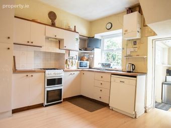 3 Hollyville, Curragh Road, Turners Cross, Co. Cork - Image 5