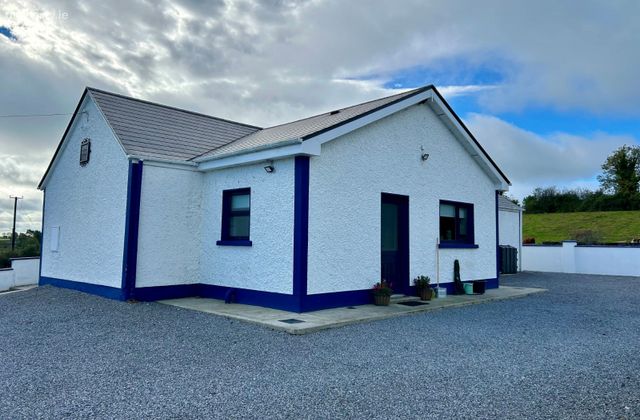 Toomore, Hillstreet, Carrick-on-Shannon, Co. Roscommon - Click to view photos