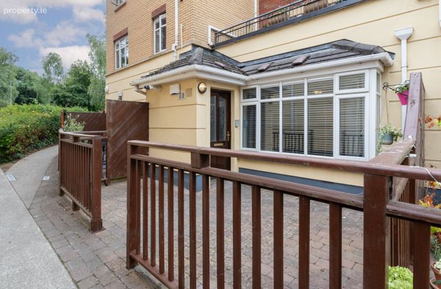 57 Collegefort, Castleknock, Castleknock, Dublin 15 - Click to view photos