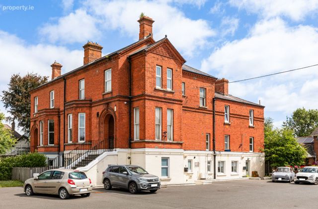 Apartment 2, Court View, 52 Castle Avenue, Clontarf, Dublin 3 - Click to view photos