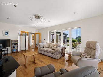 Kilfinnan, Glandore, Co Cork, Glandore, Co. Cork - Image 5