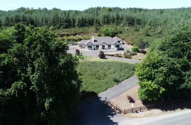 New Line, Hugginstown, Hugginstown, Co. Kilkenny - Click to view photos