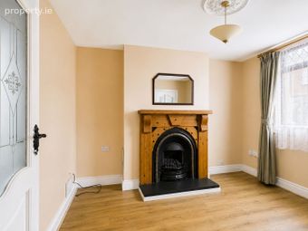 4 De La Salle Terrace, Dundalk, Dundalk, Co. Louth - Image 4