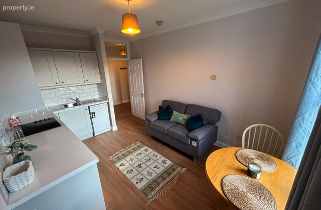 Flat 7, 103a Rathmines Road Upper, Rathmines, Dublin 6 - Click to view photos