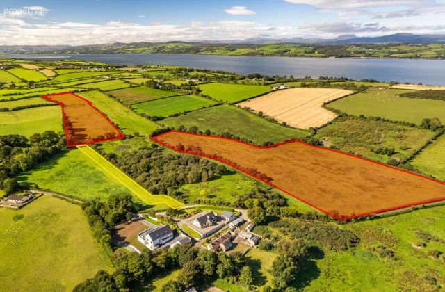 Moneygreggan, Newtown Cunningham, Co. Donegal - Click to view photos