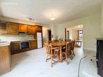 6 Ashbrook Lawn, Ennis Road, Clonmacken, Co. Limerick - Image 3