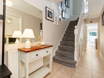 9a Binn Eadair View, Sutton, Sutton, Dublin 13 - Image 3
