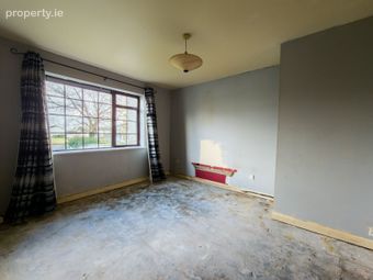 2 Riverdale Court, Castlebar, Co. Mayo - Image 3