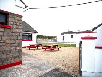 Una's Bar And Apartment, Fallmore, Blacksod, Belmullet, Co Mayo, Fallmore, Co. Mayo - Image 2