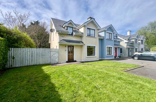 4 Castlemorris Mews, Ballymullen, Tralee, Co. Kerry - Click to view photos