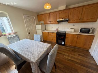 17 Gleann Dara, Bishop O'donnell Road, Taylor's Hill, Co. Galway - Image 4