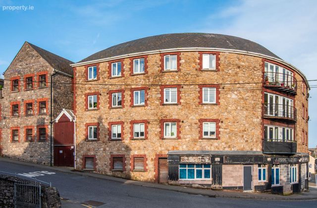 9 The Granary, Constitution Hill, Drogheda, Co. Louth - Click to view photos