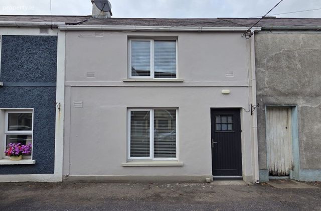 Hale Street, Ardee, Co. Louth - Click to view photos