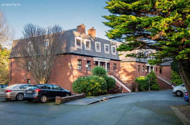 13 Taney Court, Dundrum, Dublin 14 - Click to view photos