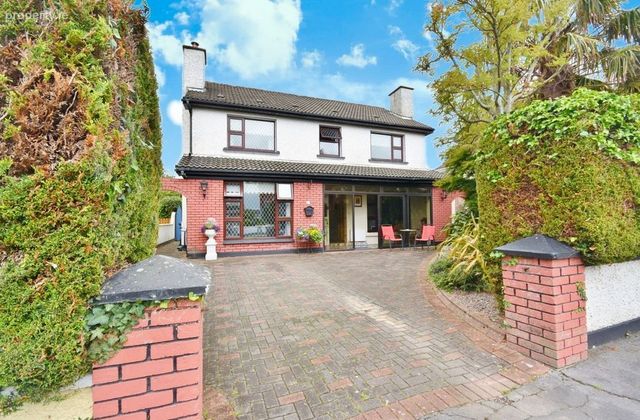 6 Woodlee, Monavalley, Tralee, Co. Kerry - Click to view photos