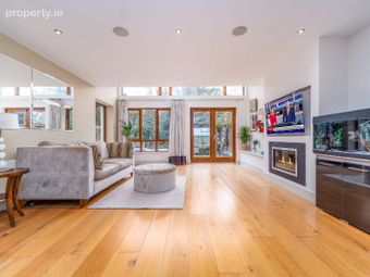 4 Cabinteely Wood, Old Bray Road, Cabinteely, Dublin 18 - Image 3