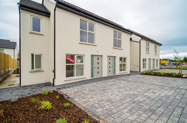 Woodfield Manor, Newcastle West, Co. Limerick - Click to view photos