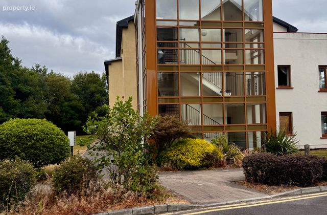4 Hazel House, Garrane Darra, Wilton, Co. Cork - Click to view photos