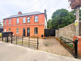 3 Rockford Terrace, Deansgrange Road, Blackrock, Co. Dublin - Image 2