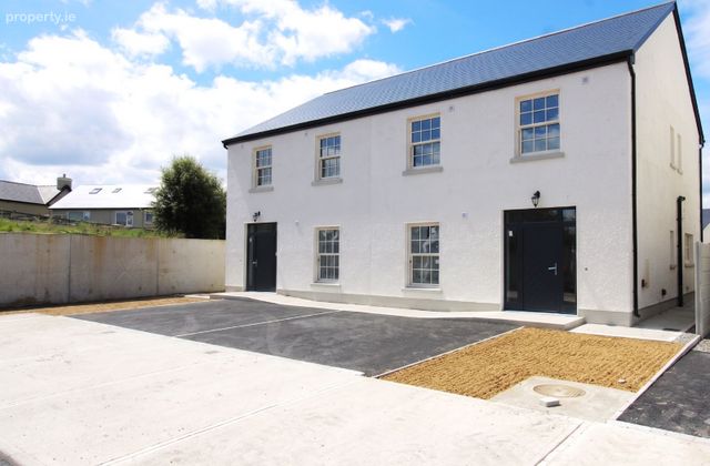 10 Beech Hill, Crossmolina, Co. Mayo - Click to view photos