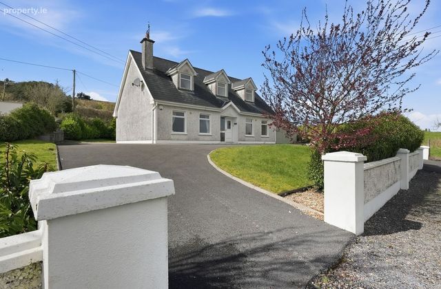 Doctors Road, Ballyhaunis, Co. Mayo - Click to view photos