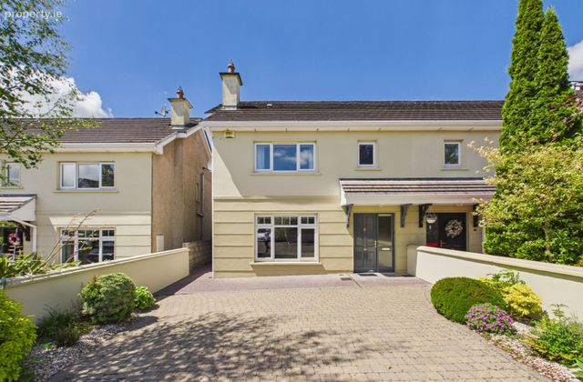 19 Kilbrody, Mount Oval, Rochestown, Co. Cork - Click to view photos