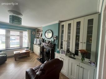 32 Castle Heights, Castletown Road, Dundalk, Co. Louth - Image 4