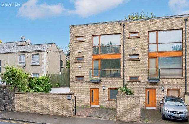 8 Emmet Road, Kilmainham, Dublin 8 - Click to view photos