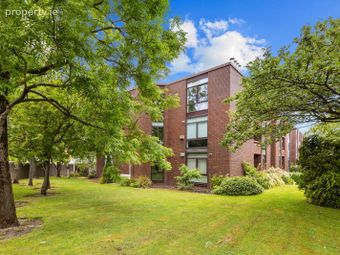 Apartment 14, Fortwilliam, Mount Merrion Avenue, Stillorgan, Co. Dublin - Image 2