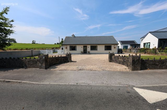 Ballindurrow, Multyfarnham, Multyfarnham, Co. Westmeath - Click to view photos