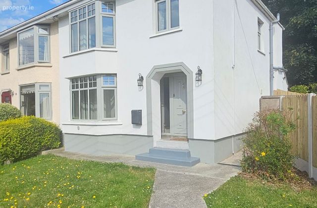 Elsinore, 22 South Lodge, Ballinlough, Co. Cork - Click to view photos