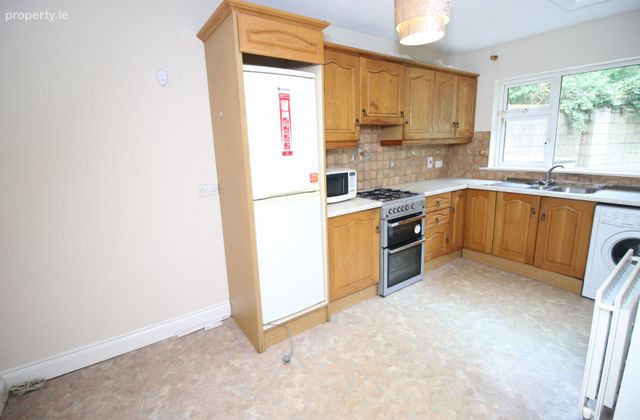 60 Woodhaven, Bishopstown, Wilton, Co. Cork - Click to view photos