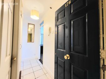 Apartment 178, The Spinnaker, Arran Quay, Dublin 7, Smithfield, Dublin 7 - Image 2