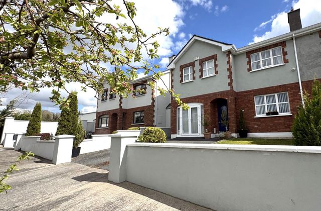 8 The Meadows, Drumlish, Drumlish, Co. Longford - Click to view photos