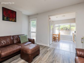 700 Collins Avenue Extension, Whitehall, Dublin 9 - Image 2
