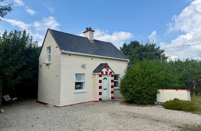 "fuchsia Cottage", Blackhall, Killurin, Co. Wexford - Click to view photos