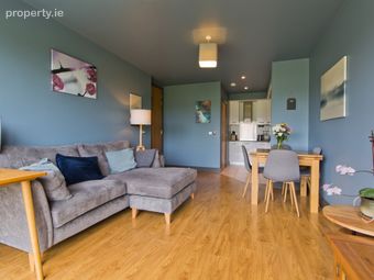 38 Weavers Hall, Levmoss Park, The Gallops, Leopardstown, Leopardstown, Dublin 18 - Image 3