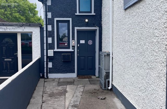Main Street Blanchardstown, Blanchardstown, Dublin 15 - Click to view photos
