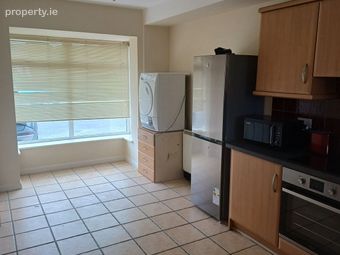 Lios An Uisce, Merlin Park, Co. Galway - Image 4