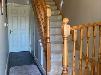 8 Riverside Park, Urlingford, Co. Kilkenny - Image 3