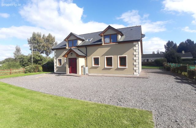 Stealroe, Killorglin, Co. Kerry - Click to view photos