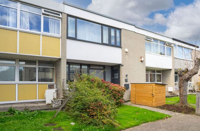 29 The Laurels, Terenure Road West, Terenure, Dublin 6w - Click to view photos