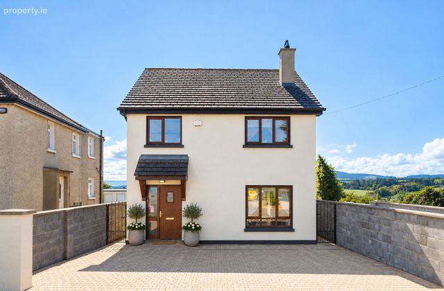 "la Vall&eacute;e", 6b New Road, Kilcoole, Co. Wicklow - Click to view photos