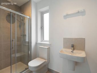 17 Kennan Walk, Luttrellstown Gate, Dublin 15 - Image 5
