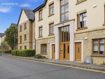 6 Woodbrook Hall, Castleknock, Dublin 15, Castleknock, Dublin 15 - Image 2