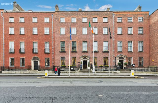 Residence 4, The Merrion Hotel, Dublin 2 - Click to view photos