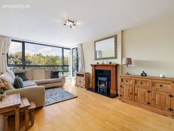 72 La Vallee, Upper Dargle Road, Bray, Co. Wicklow, Bray, Co. Wicklow - Image 2