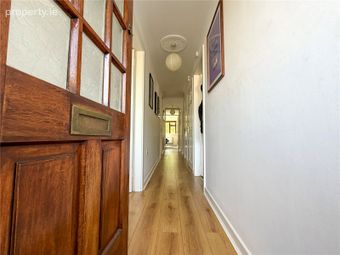 14 Crestwood, Coolough Road, Galway City, Coolagh, Co. Galway - Image 4