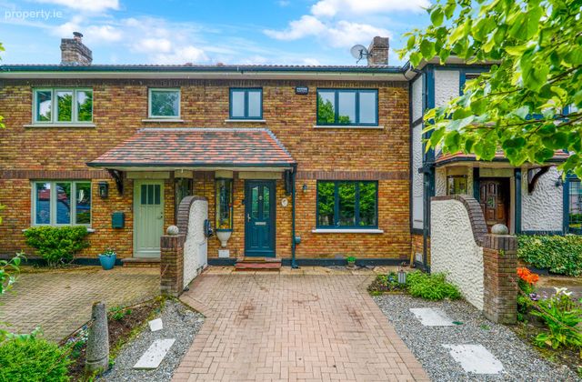 55 Sandyford Downs, Sandyford, Dublin 18 - Click to view photos