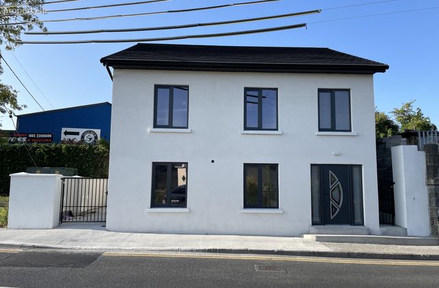 Accommodation Road, Carlow Town, Co. Carlow - Click to view photos